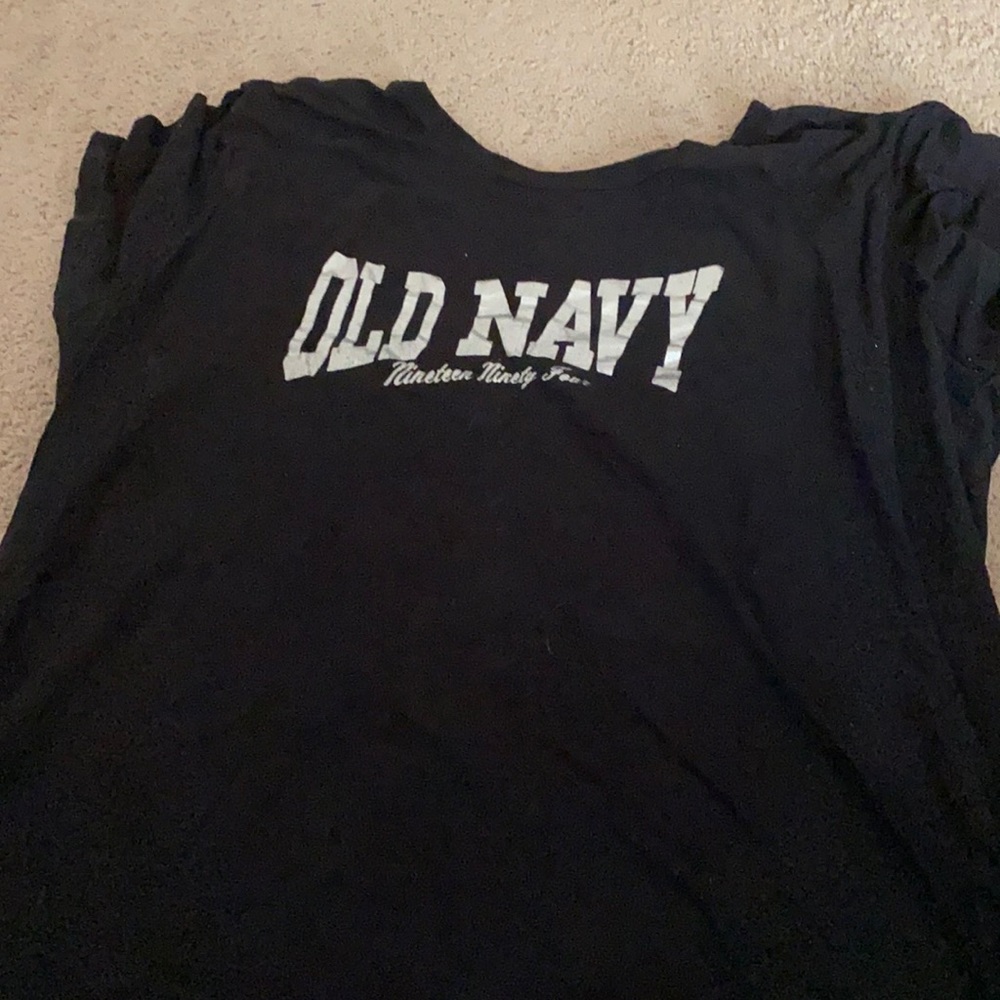 Oh navy black tee